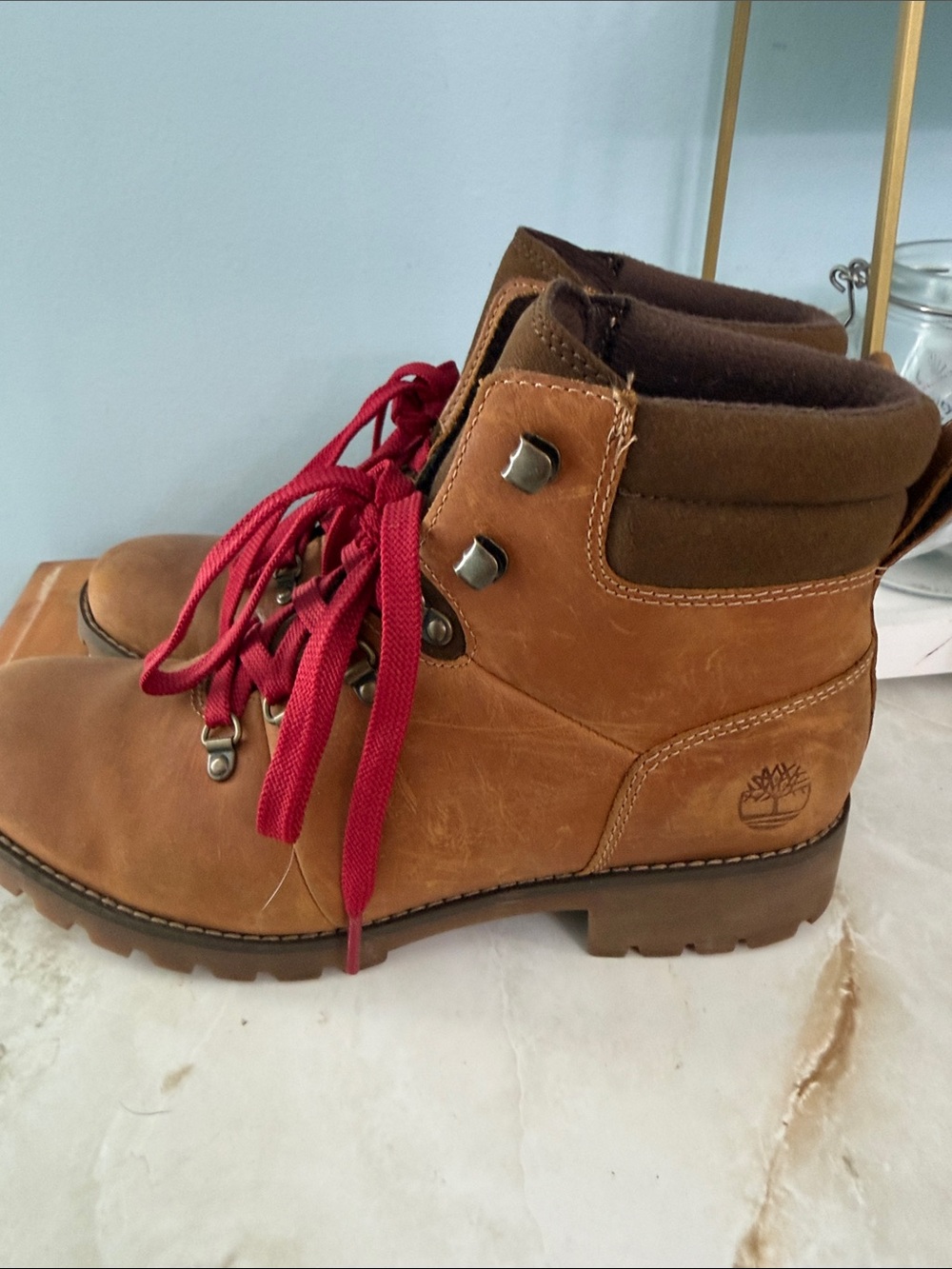 Timberland Tan Leather Boots with Red Laces - Picture 3 of 9